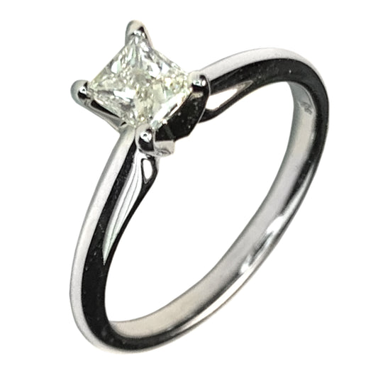 14 KT WHITE GOLD PRINCESS DIAMOND ENGAGEMENT RING - 0.53 CT