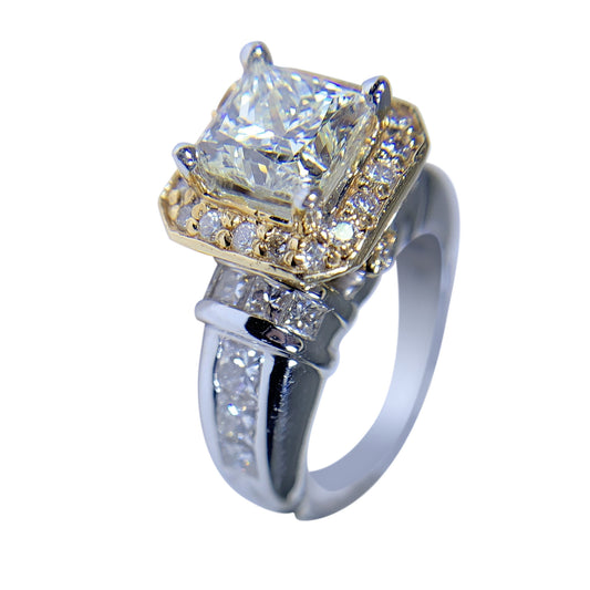 14 TT GOLD PRINCESS DIAMOND RING - 2.70 CT